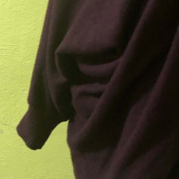 New Woman’s Deep Burgundy Drapy  Sweater ! - Picture 6 of 11